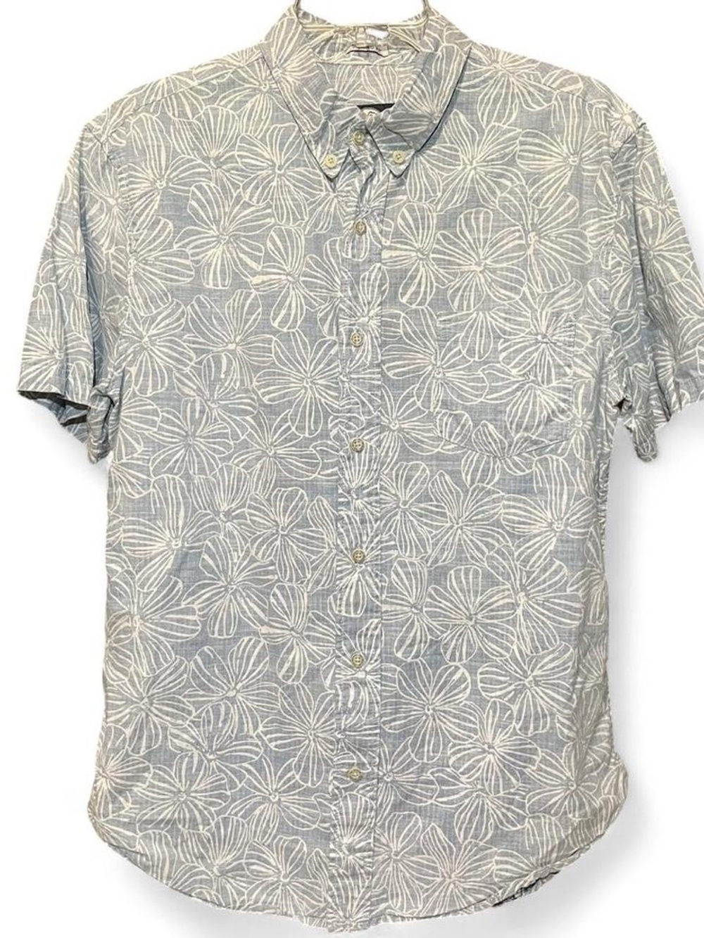 Reyn Spooner Light Blue Floral Button-Up Short Sleeve Shirt